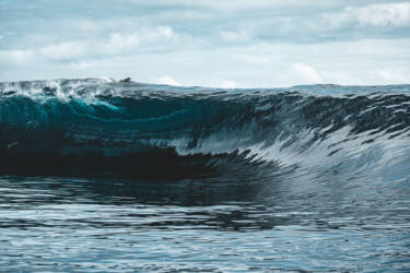 Jerome Brouillet's surfing images for Nikon magazine