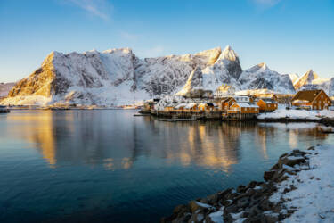 Nikon magazine - ZR tried and tested 